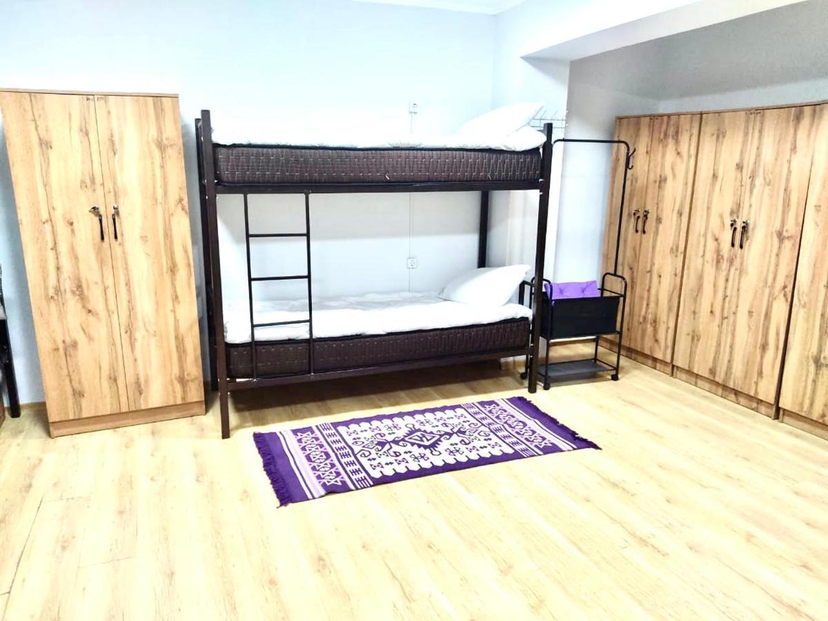 Like Home Hostel Na Timiryazeva Almati Kültér fotó