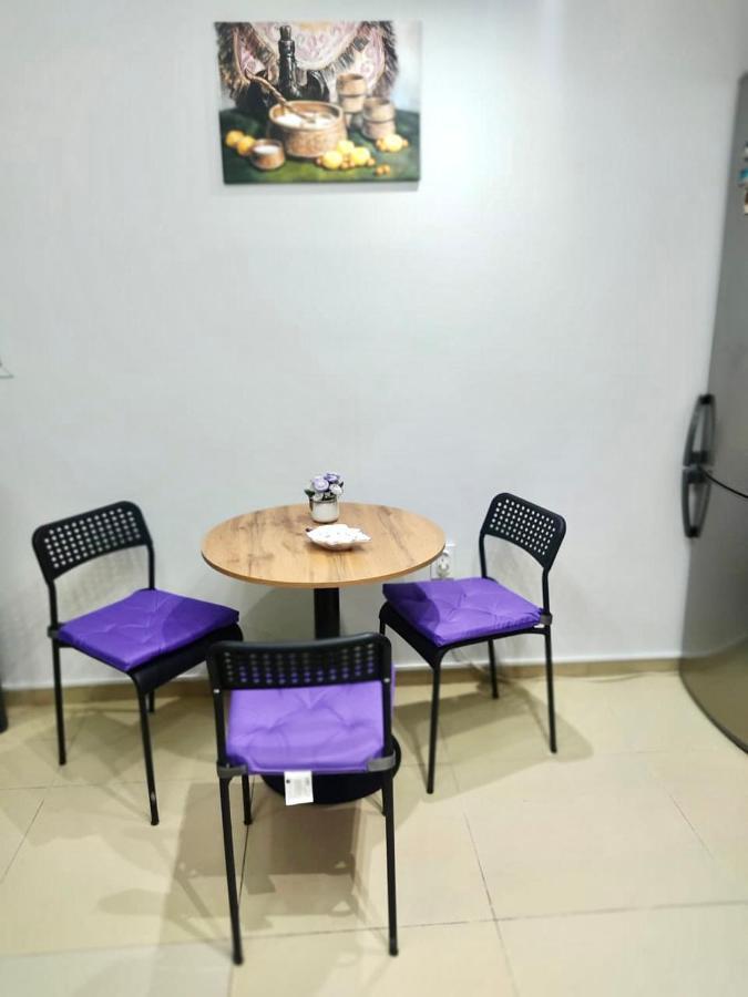 Like Home Hostel Na Timiryazeva Almati Kültér fotó