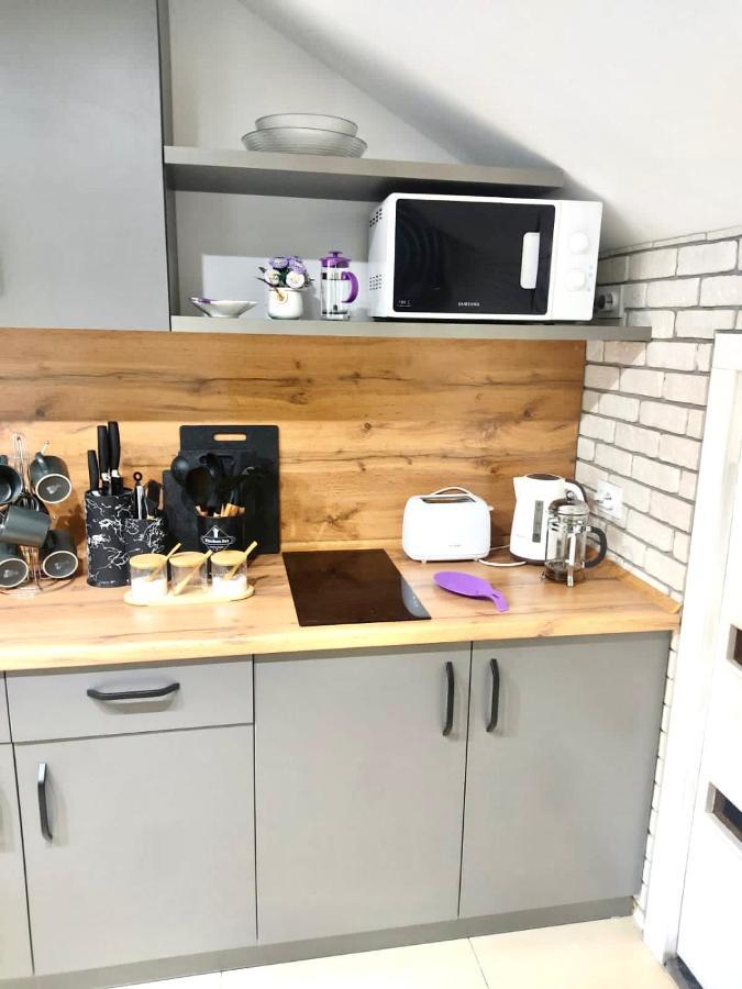 Like Home Hostel Na Timiryazeva Almati Kültér fotó