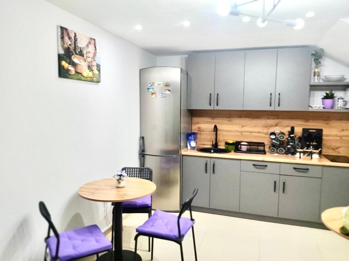 Like Home Hostel Na Timiryazeva Almati Kültér fotó